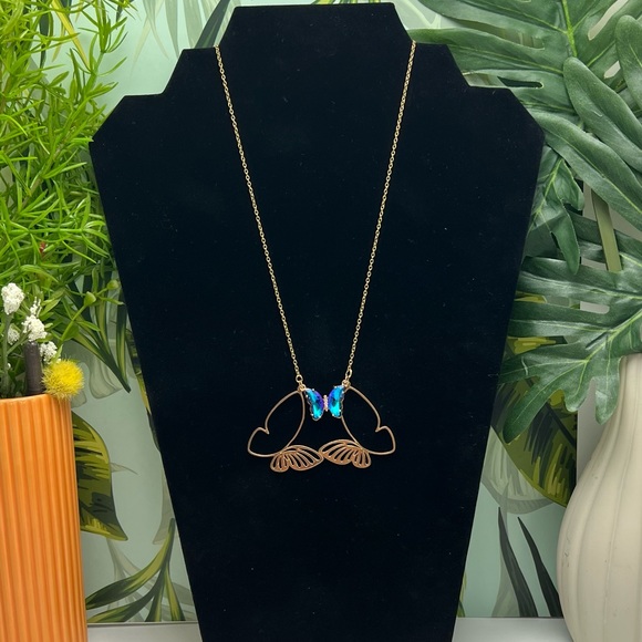 Elegant Statement Butterfly Necklace -  Classic Boho Chic Butterfly Necklace - Picture 3 of 9